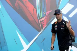 Abiteboul zag megavreugde na vastleggen Ricciardo: 'Heb nog nooit een dergelijke reactie gezien'