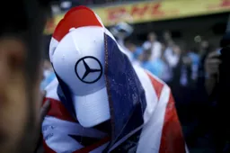 Hamilton schreeuwde zijn wagen voort in laatste fase GP van Brazilië