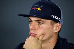 Verstappen: 'Niet handig om nu meteen naast Hamilton of Vettel te zitten'