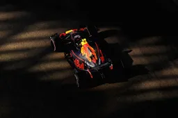 Boordradio's tweede vrije training: Verstappen tegen Perez: 'That was an unsafe release'