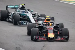 Bottas baalt: 'Touché met Verstappen zorgde voor langzaam leeglopende band'