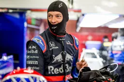 Kvyat sluit zich aan bij Horner: 'Misschien genoeg om alleen zaterdags te rijden'