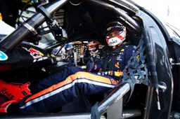 Update | Red Bull bevestigt nieuwe helmleverancier Verstappen: 'Schuberth'