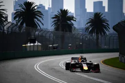 Hamilton pakt poleposition in Australië, Verstappen vanaf P4