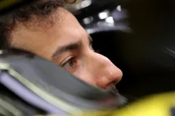 Ricciardo baalt van uitvalbeurt in Baku: 'Begonnen in een goed ritme te komen'