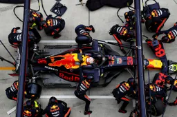 Palmer zag Verstappen dichtbij komen: 'Ferrari tactisch overklast door Red Bull'