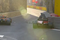 Video | Leclerc crasht met Ferrari in opnieuw knotsgek Baku