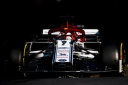 Raikkonen legt scheldkanonnade op boordradio uit: 'Alle rondjes gingen mis'