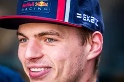Verstappen geniet in RB7 op Zandvoort: 'Altijd mooi om zo’n auto te besturen'