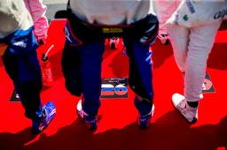 Kvyat kan niet kiezen tussen simulator Red Bull of Ferrari: 'Zou niet eerlijk zijn'