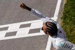 Boegeroep laat Hamilton koud: 'Het hoort bij het spelletje'