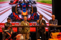 Verstappen over zijn hill climb: 'Veel last van wheelspin, maar daar houd ik van'