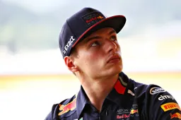 Verstappen sluit vertrek na motorupdate niet uit: 'Afwachten of het beter wordt'