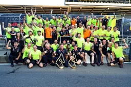 Red Bull opgelucht: 'Luid applaus te horen bij hun motorhome'