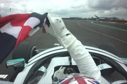Feest bij Mercedes na wederom dubbelzege tijdens Britse Grand Prix