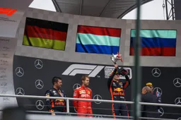 Verstappen viert feest: 'Geweldig om hier te winnen'