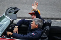 Verstappen relativeert slecht weekend: 'Maakt na dat nieuws ook echt niet meer uit'