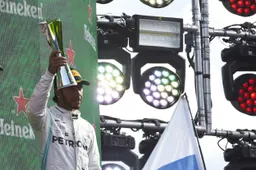 Hamilton reageert via Instagram op boegeroep: 'Jammer, maar ik kan het hebben'