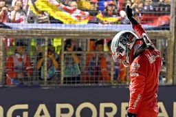 Leclerc over 'wilde' pole position: 'Hadden niet verwacht Mercedes of Red Bull uit te kunnen dagen'