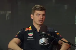 Verstappen: 'Ik moet mijn zus vertellen om langzamer te rijden'