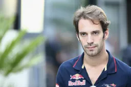 'Helmut Marko belde me gewoon op en zei: 'Als je je niet verbetert, word je ontslagen''