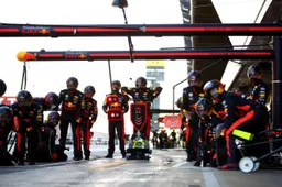 'Teamleden erg boos door naar voren gehaalde zomerstop'