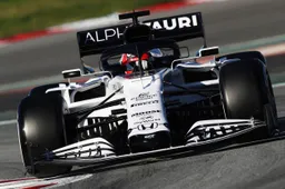 AlphaTauri test nieuwe specificatie op filmdag in Imola