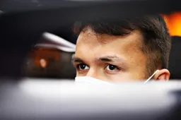 Albon over Hamilton: 'Wat is hij een slechte verliezer!'