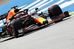 Pirelli-baas voorspelt: 'Verstappen heeft voordeel met strategie'