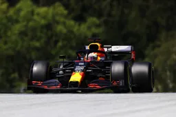 Verstappen blij na goede vrijdag: 'Gekozen richting absoluut de juiste'