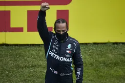 Hamilton na vuistgebaar: 'Ik ga dit nooit meer vergeten'