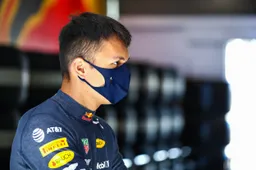 Albon: 'Renault heeft een droogweer-auto, Red Bull en Mercedes een mix tussen nat en droog'