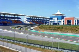 Windsor: 'Ik herinner me dat Lewis nooit consequent door bocht acht kon komen'