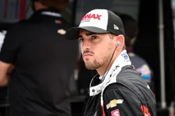 Van Kalmthout excuseert zich bij team: 'Ben nog niet zo bekend met pitstops'