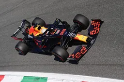 Mercedes waakt voor Verstappen: 'Zal niet lang duren voor hij er doorheen komt'