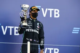 Internationale media: 'Bottas en de FIA wisten Hamilton neer te halen'