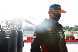 Verstappen kijkt richting Mercedessen: 'Zal lastig zijn om nog wat te vinden'