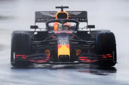 Beelden vlak voor de race: Racestart op regenbanden een zekerheidje