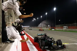 Mercedes kijkt naar Verstappen: 'Dan had Hamilton een probleem gehad'