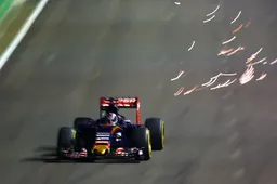 F1 Kijktip | Verstappen toont ballen in Singapore en laat Sainz niet voorbij