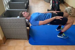 Het off-season van Verstappen: feest, vakantie en vliegreisjes in de privéjet