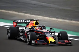 Verstappen na eerste dag in RB16B:  'De hype bouwt zich op'