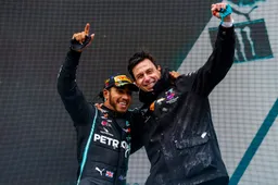 Opinie | Wolff en Mercedes verdraaiden met sluwe tactiek verhaal 2021-seizoen