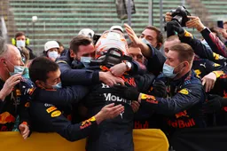 Patrese: 'Verstappen gaat Leclerc uitdagen voor de titel'