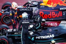 Update | Hamilton zonder voorkeur voor teamgenoot bij Mercedes: 'Zo denkt hij niet'