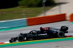 Hamilton wint Grand Prix van Spanje: 'Het was een goede gok'