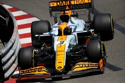 Ricciardo met handen in het haar: 'Ben een seconde langzamer dan Lando'