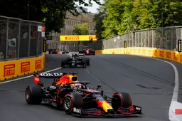 Verstappen in topvorm volgens oud-Red Bull-coureur: 'Hamilton heeft nog nooit onder zulke druk gestaan'