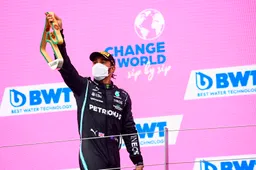 Ecclestone: 'De zes beste coureurs kunnen Hamilton en Verstappen verslaan'