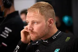 Bottas hekelt Mercedes-strategie in Frankrijk: 'Je voelt je een doelwit'